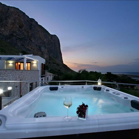 Villa Antonia - Vasca Idromassaggio Terrazza Vista Mare San Vito Lo Capo Luaran gambar