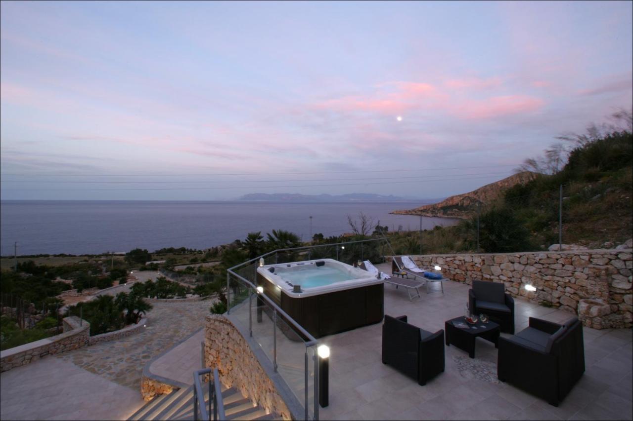 Villa Antonia - Vasca Idromassaggio Terrazza Vista Mare San Vito Lo Capo Luaran gambar