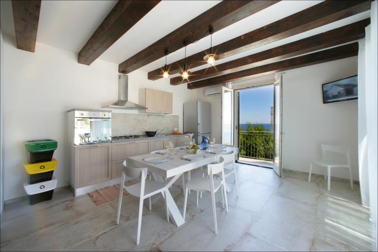Villa Antonia - Vasca Idromassaggio Terrazza Vista Mare San Vito Lo Capo Luaran gambar