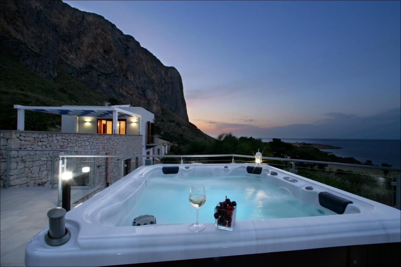Villa Antonia - Vasca Idromassaggio Terrazza Vista Mare San Vito Lo Capo Luaran gambar