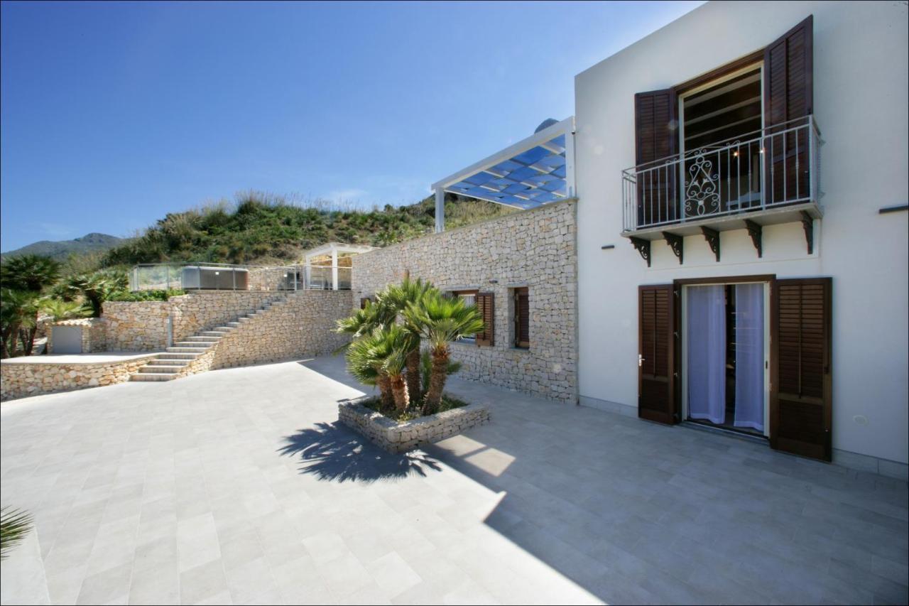 Villa Antonia - Vasca Idromassaggio Terrazza Vista Mare San Vito Lo Capo Luaran gambar